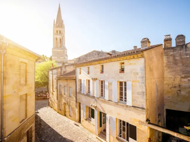 Homvest immobilier à Bordeaux site web réalisé par Uluweb